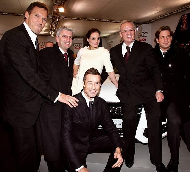 Audi Night 2009 im Hotel Zur Tenne in Kitzbühel: Ralf Möller, Rupert Stadler, Vorstandsvorsitzender der AUDI AG, Elisabeth Lanz, Kai Pflaume, Prof. Dr. Martin Winterkorn, Vorstandsvorsitzender der Volkswagen AG, Thomas Heinze. Foto: Audi AG